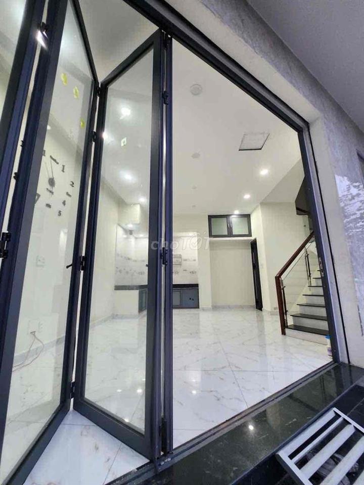 Cho thuê nhà 3 lầu Mặt tiền kinh doanh Hai Bà Trưng gần Go Dĩ An