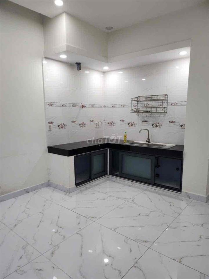 Cho thuê nhà 3 lầu Mặt tiền kinh doanh Hai Bà Trưng gần Go Dĩ An