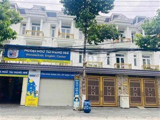 Bán nhà 3 lầu mặt tiền Võ Thị Sáu khu Hoàng Hùng. Dĩ An