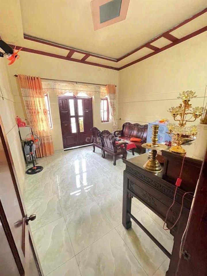 Nhà 1 lầu 1 trệt Mặt tiền Nguyễn Hữu Cảnh ngay chợ 127m2