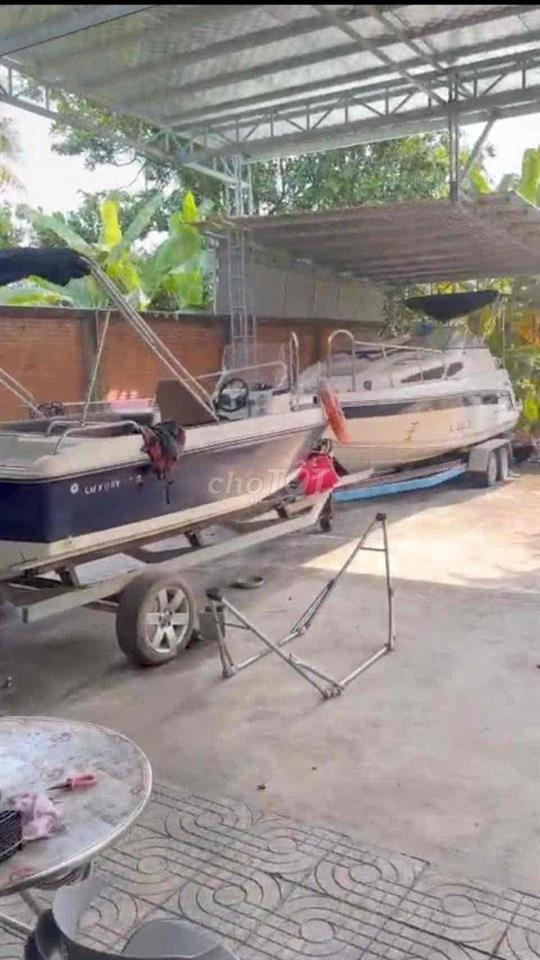 Đất nghỉ dưỡng 1041m2 cảnh sông có cầu tàu tặng cano