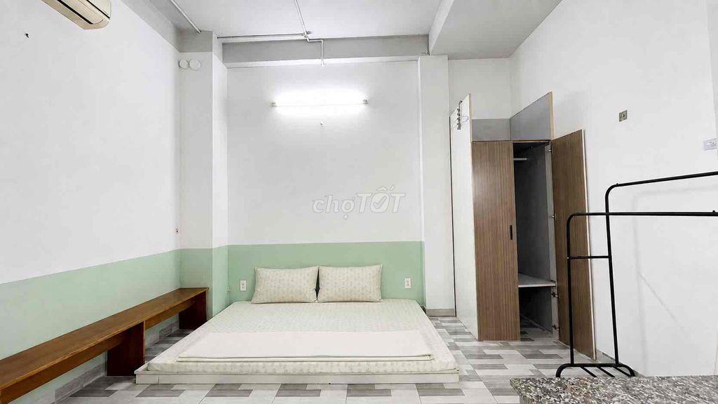 PHÒNG FULL NỘI THẤT – GẦN LÀNG ĐẠI HỌC DT743A, Khu PHÚ HỒNG THỊNH 9