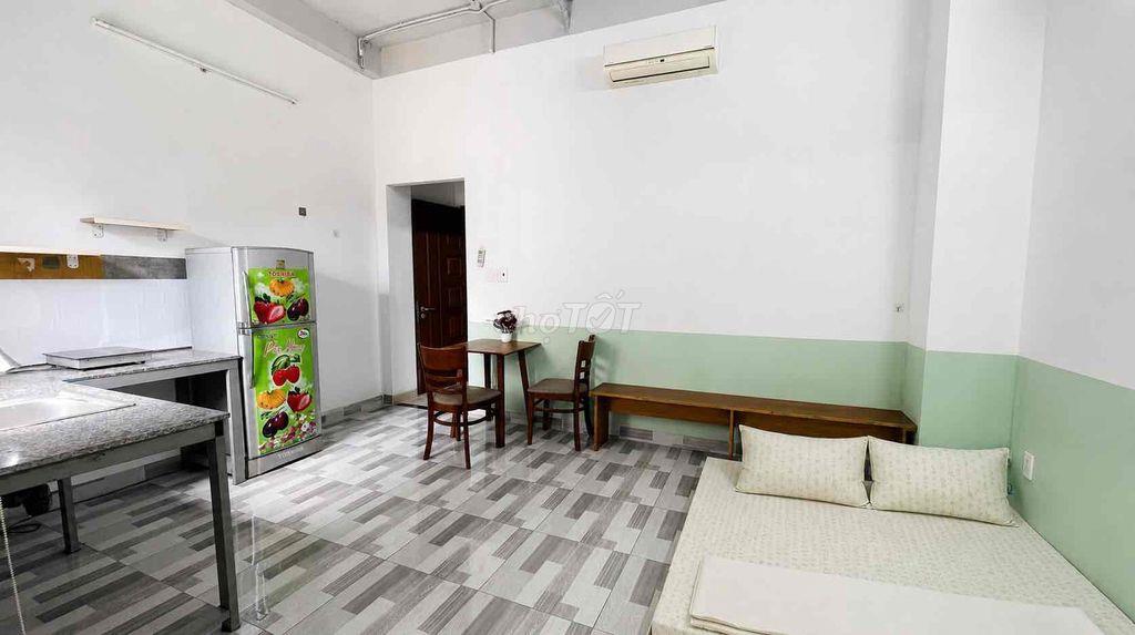 PHÒNG FULL NỘI THẤT – GẦN LÀNG ĐẠI HỌC DT743A, Khu PHÚ HỒNG THỊNH 9