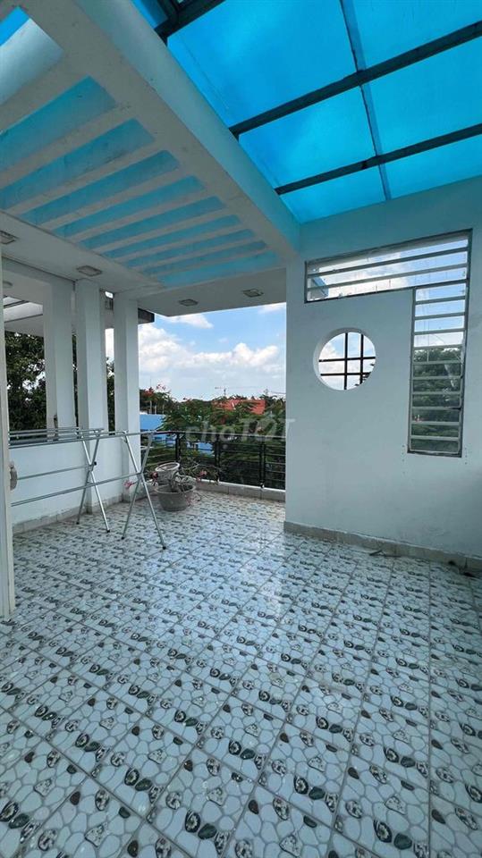 Phòng Máy Lạnh 17m2 Ngay ĐH Sức Khoẻ