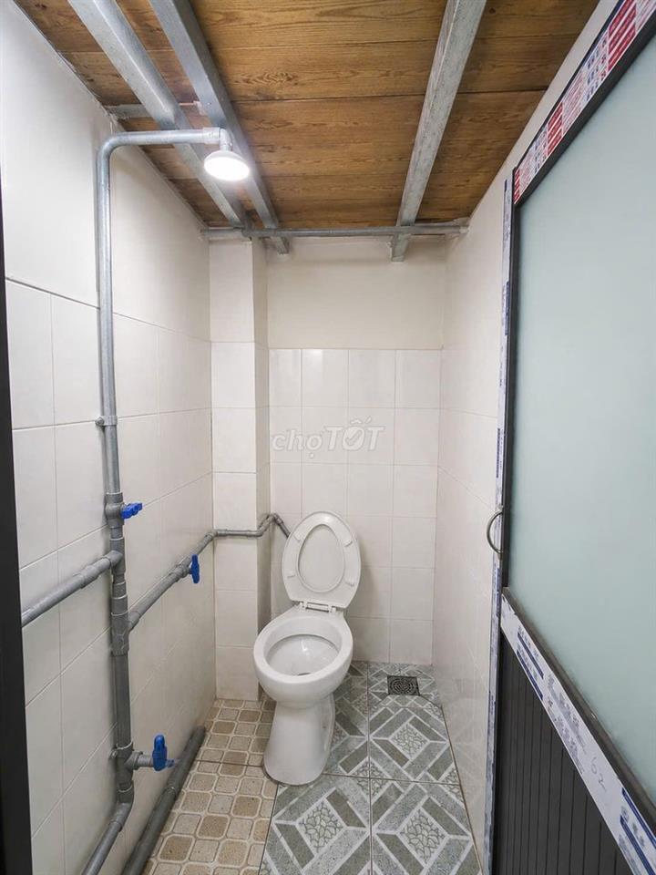 TRỌ GẦN CHỢ ĐẦU MỐI THỦ ĐỨC - MÁY LẠNH - FULL NỘI THẤT 2TR