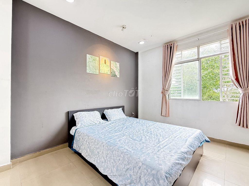 Căn Hộ Dịch Vụ Sân Vườn 1000m2