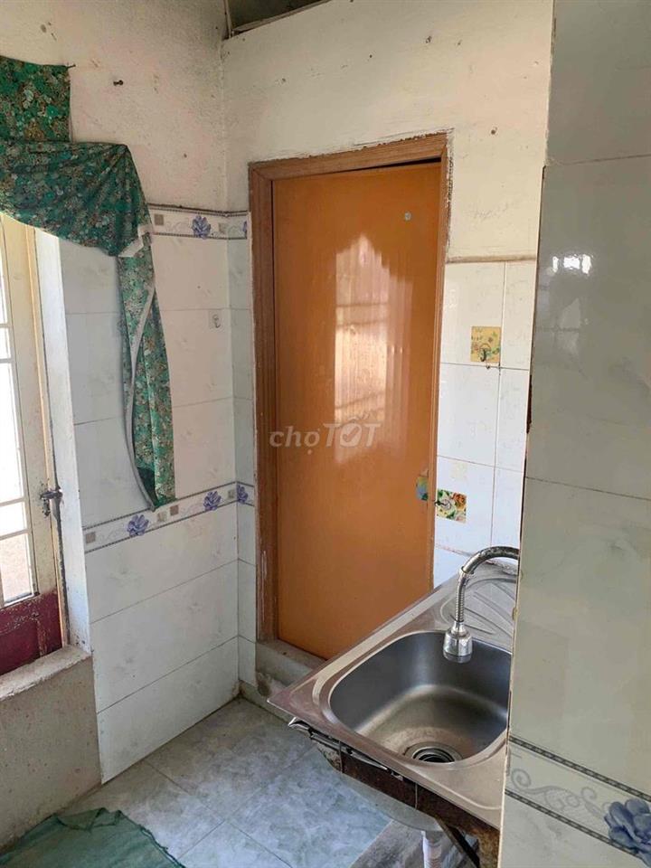 Nhà trọ 1 trệt 1 lửng 87 Bế Văn Đàn