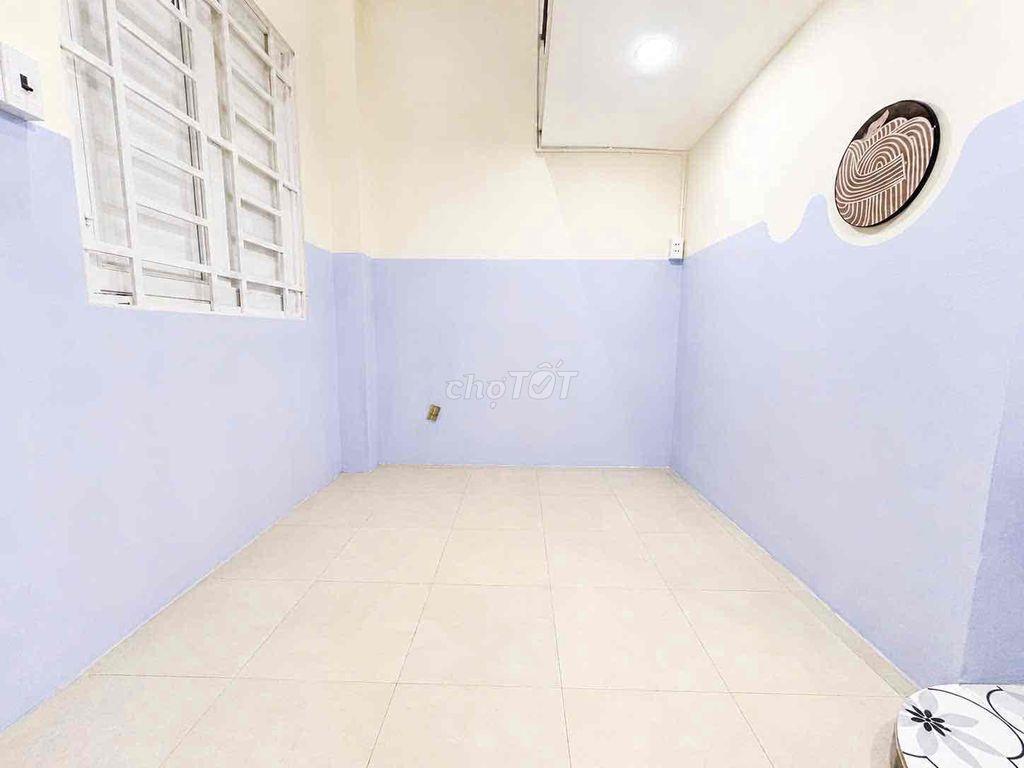 Phòng trọ Dĩ An, gần khu công nghiệp Sóng Thần.