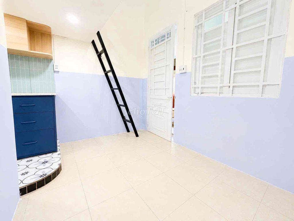 Phòng trọ Dĩ An, gần khu công nghiệp Sóng Thần.