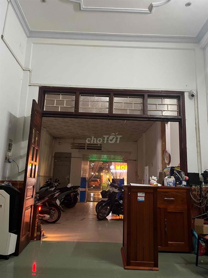 SANG NHƯỢNG NHÀ NGHỈ TẠI BÌNH DƯƠNG