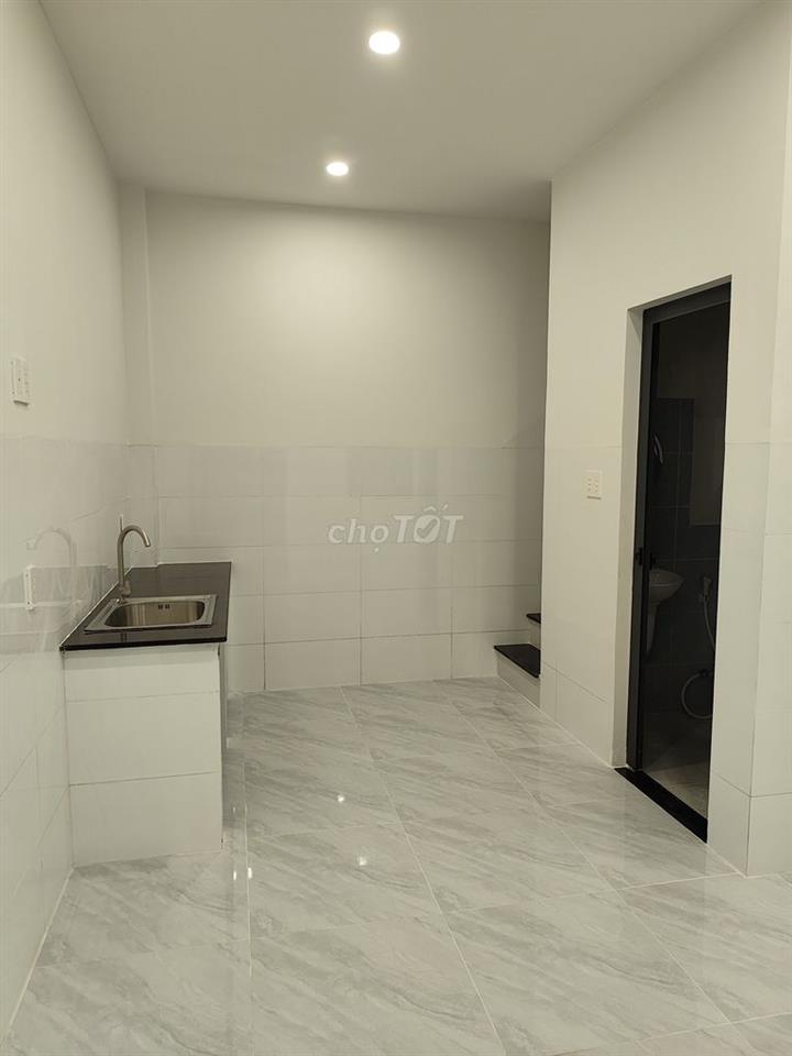 Nhà 1 trệt 1 lầu 45m2 ở Hiệp Thành