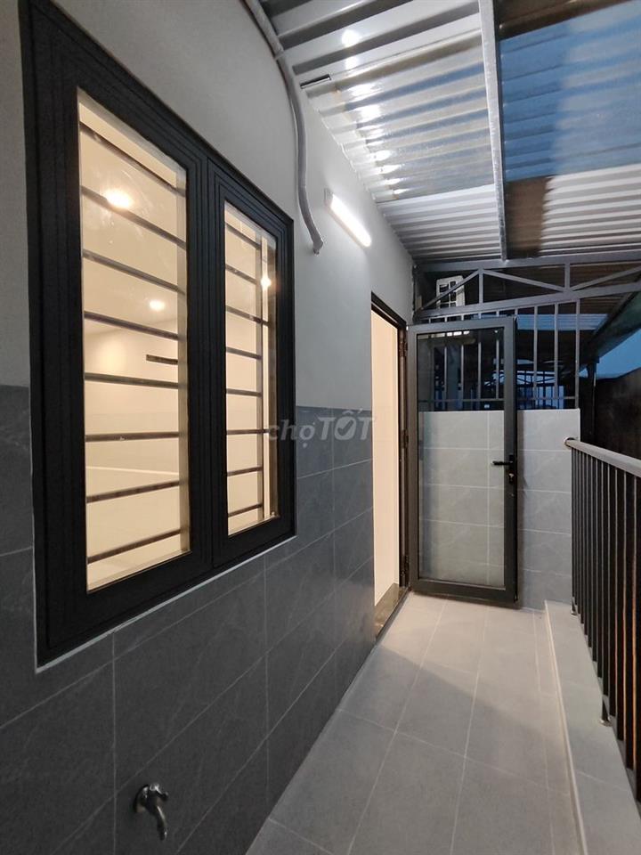 Nhà 1 trệt 1 lầu 45m2 ở Hiệp Thành