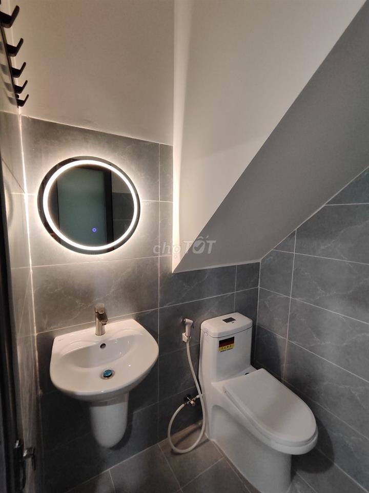Nhà 1 trệt 1 lầu 45m2 ở Hiệp Thành