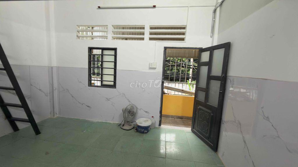 CHO THUÊ PHÒNG TRỌ CÓ GÁC GẦN ĐH NGÂN HÀNG, ĐH QUỐC GIA…