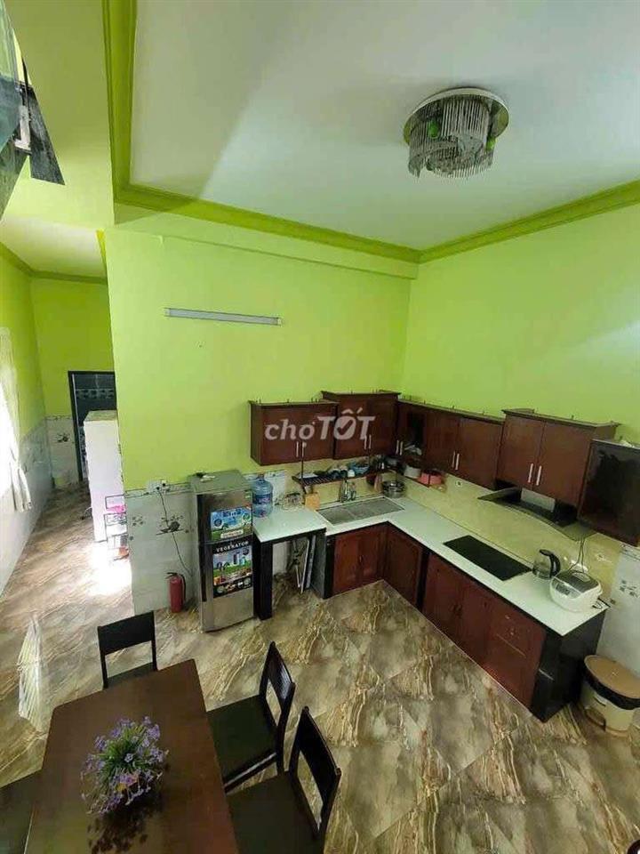 PHÒNG TRỌ KÍ TÚC XÁ  1tr3/tháng SÁT VÁCH ĐH BÌNH DƯƠNG
