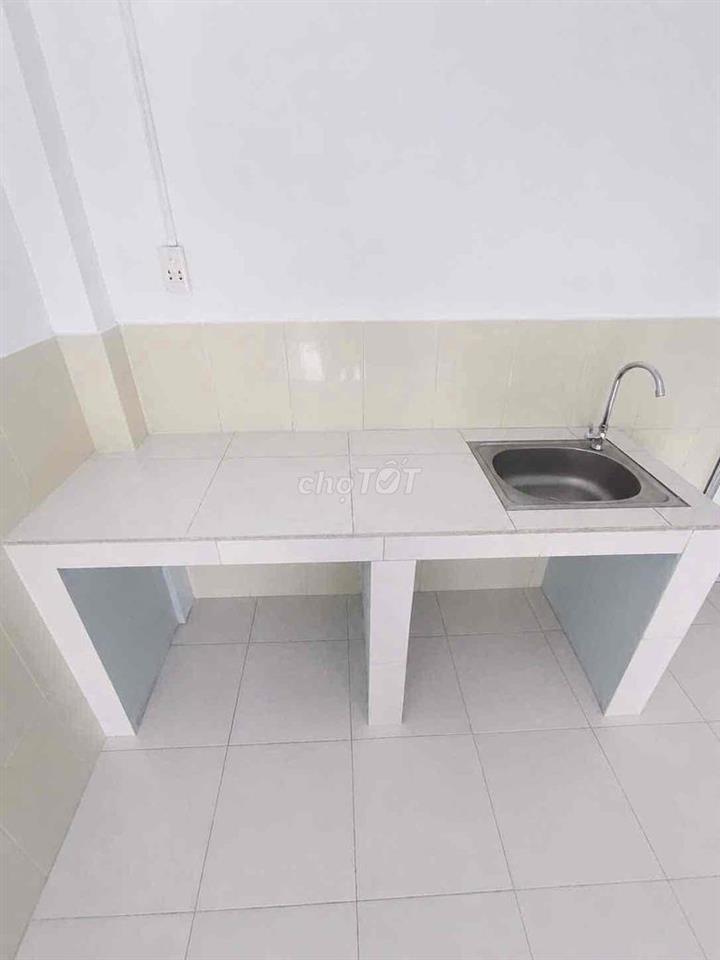 Phòng sẵn ở luôn. Giờ giấc tự do không chung chủ