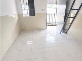Phòng sẵn ở luôn. Giờ giấc tự do không chung chủ