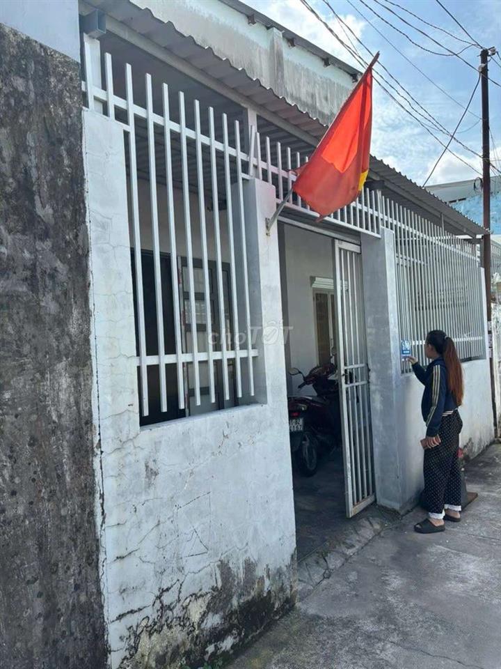 Cho thuê nhà ngô văn sở 3 phòng ngủ