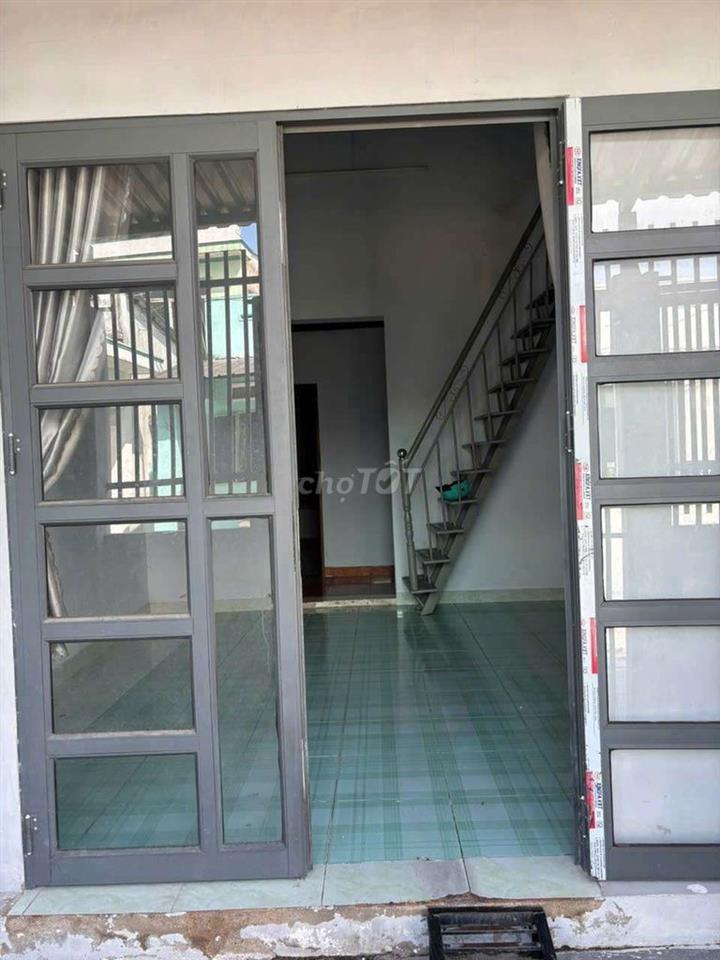 Cho thuê nhà ngô văn sở 3 phòng ngủ