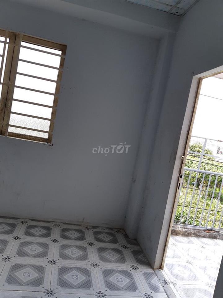 CHO THUE PHÒNG TRỌ MẶT TIỀN - LỘ GIỚI 30m- ĐẠU XE Ô TÔ TRƯỚC NHÀ