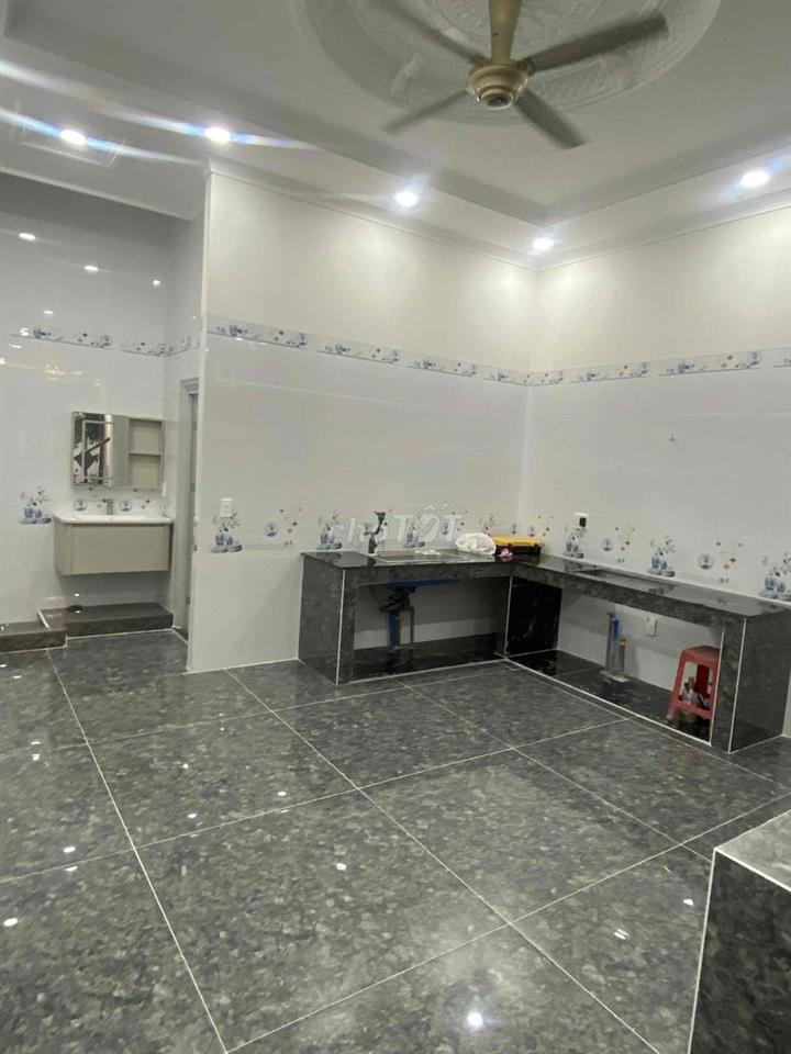 Nhà Mặt Tiền Kinh Doanh Mới Tinh