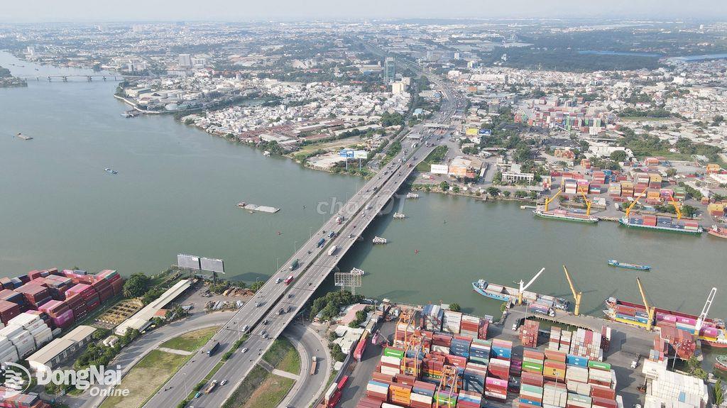 Đất nền cách sân bay Long Thành 4km - Giá 10triệu/m2 - Sổ hồng riêng
