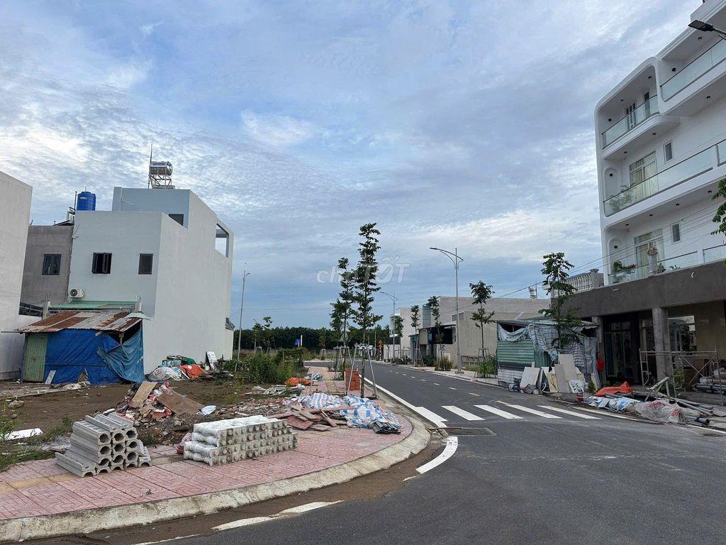 Bán đất 100m Full thổ Vinhomes Cần Giờ - Giá 22triệu/m2 - Sổ Riêng 