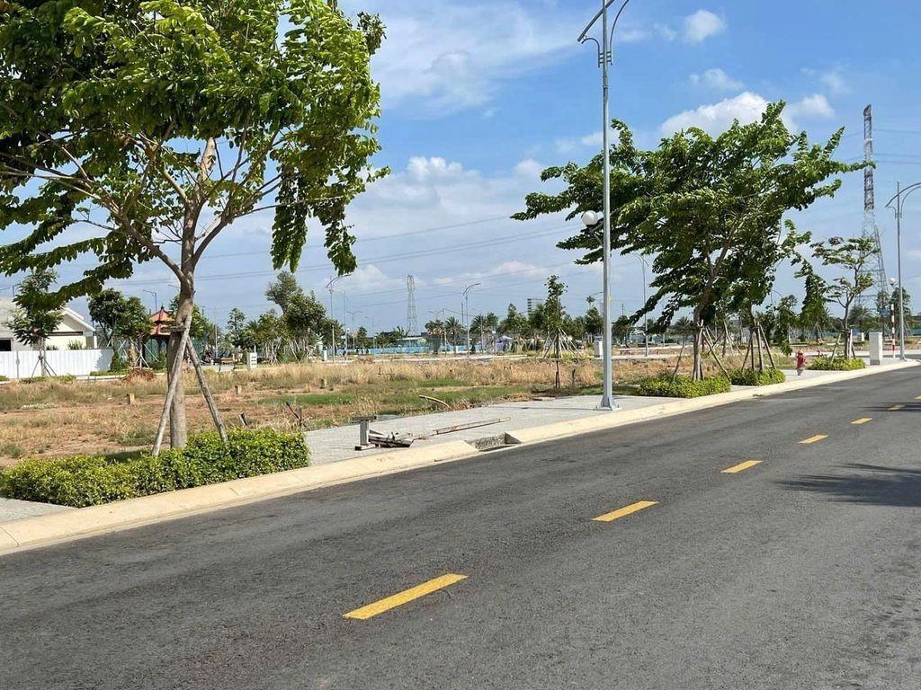 Bán đất Long Thành sổ hồng - Sát Vinhomes Quận9 - giá chỉ 12 triệu/m2