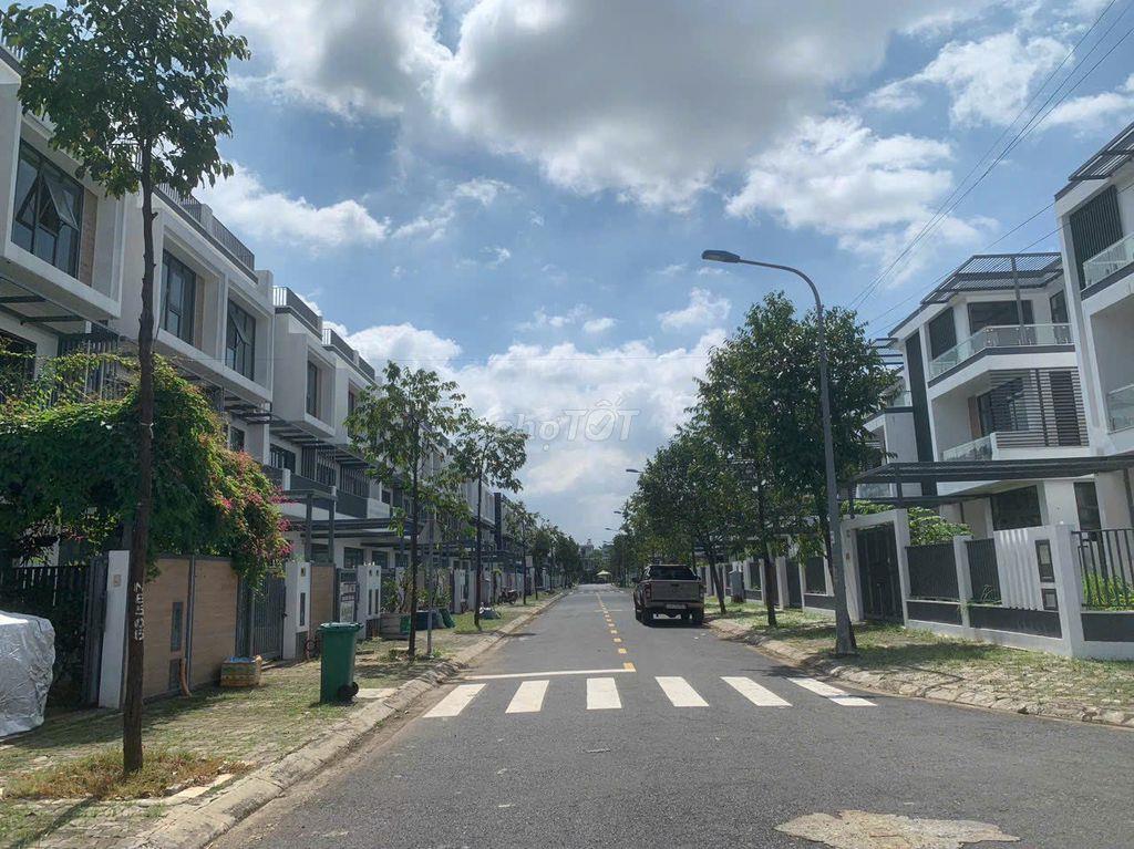 Đất Cần Giờ Ngay Metro và Vinhomes chỉ 28triệu/m2 - Sổ Hồng Riêng