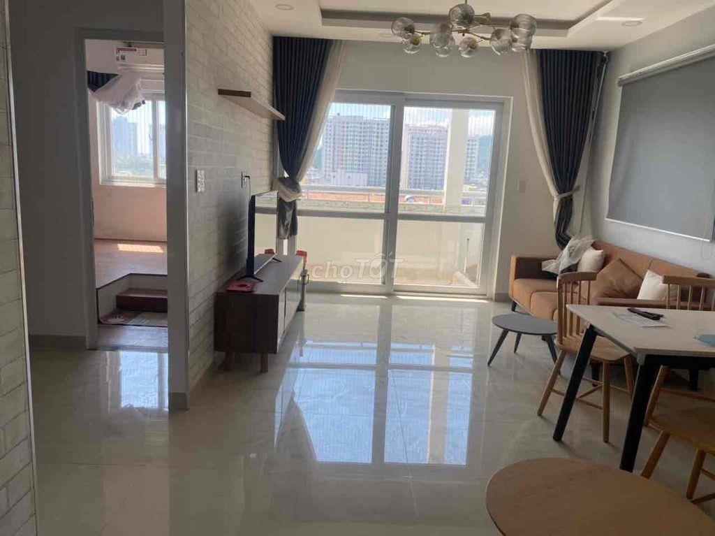 cần bán căn góc chung cư bình phú 2