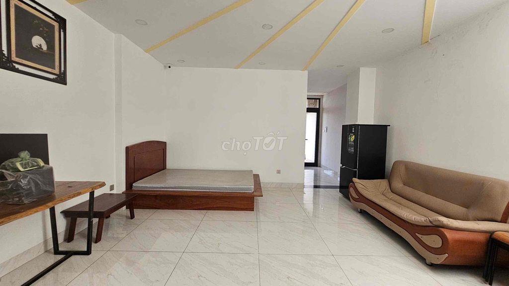 Cho Thuê Nhà KĐT Hà Quang 2 5phòng Ngủ Có Thang Máy