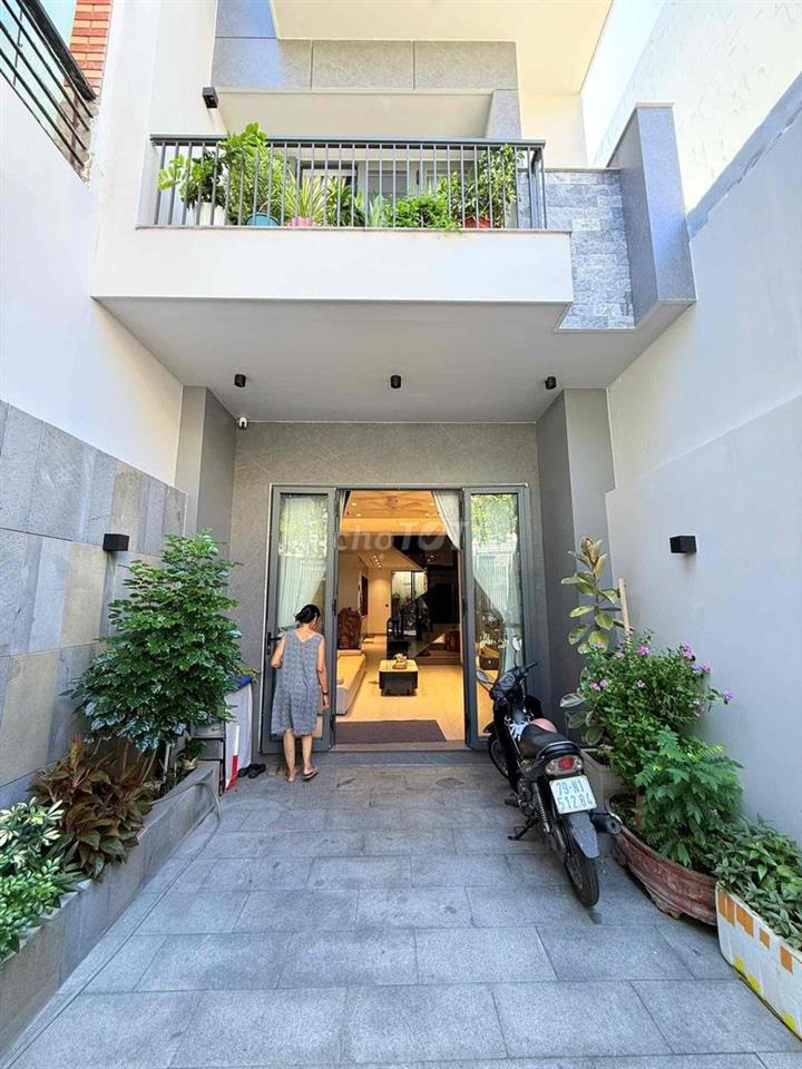 Cho Thuê Nhà Phố Lê Hiến Mai Phước Hải Nha Trang 4 ngủ Full Nội Thất