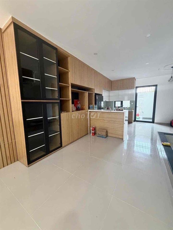 Cho thuê nhà KĐT Mỹ Gia Nha Trang – Nội thất cao cấp Hồ Bơi Miễn Phí