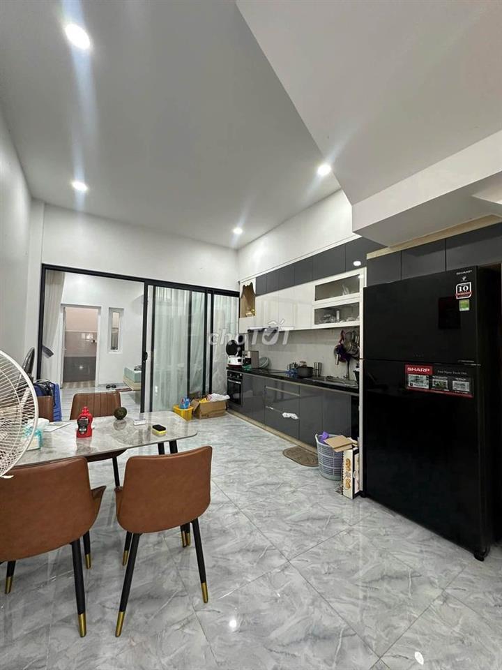 Bán nhà 3 tầng An Bình Tân Nha Trang 84m2 5PN gần công viên