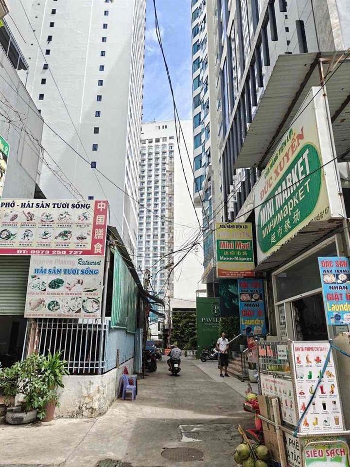 Bán Đất Hẻm Trần Phú Lộc Thọ Nha Trang Cách Biển 100m Sổ Riêng 148m2