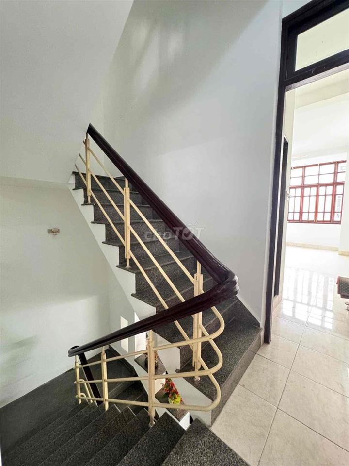 Bán Nhà Ngô Đức Kế Tân Lập Nha Trang Ngang 4m Sổ Hồng Riêng