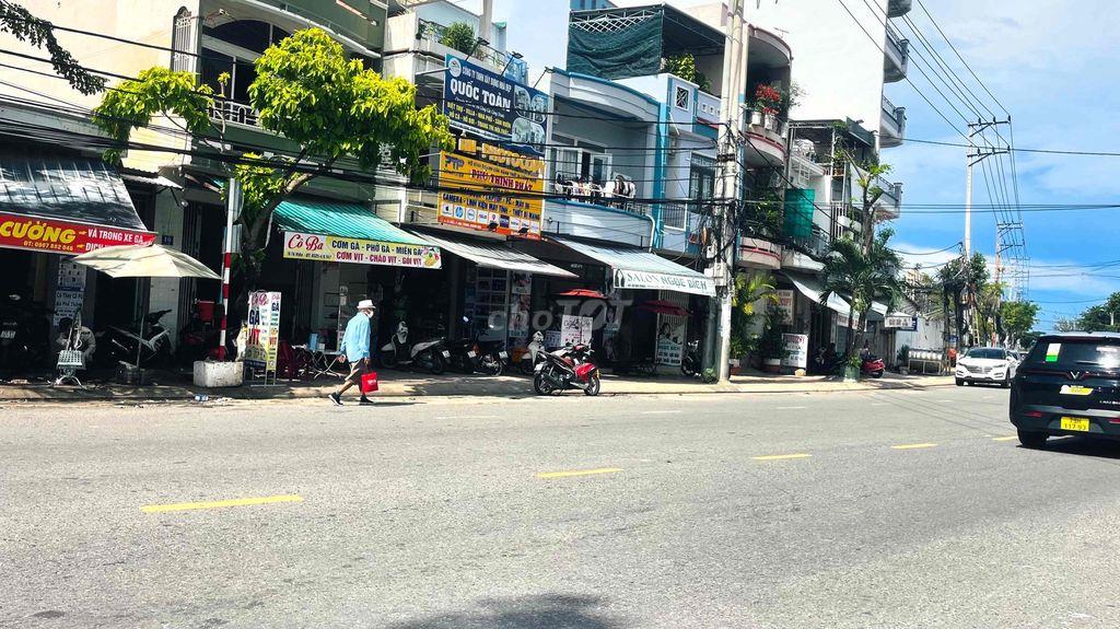 Nhà 2 Mặt Tiền Tô Hiệu Vĩnh Nguyên Nha Trang Cách Biển 200m  Đông Nam