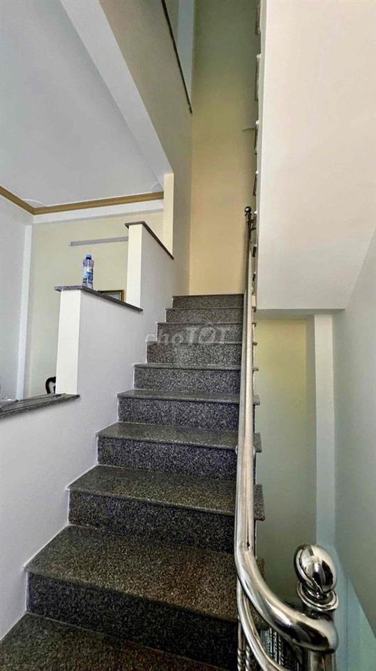 Cho Thuê Nhà 3 Tầng 5 Ngủ Hòn Rớ 1 Phước Đồng Nha Trang Vào Ở Ngay