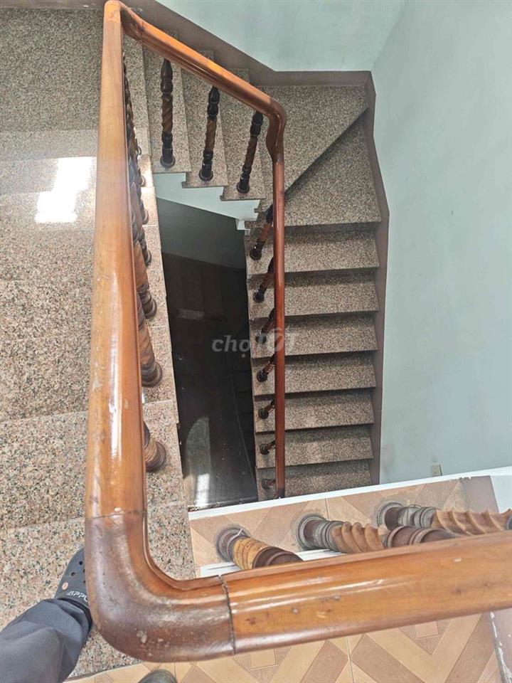 Cho Thuê Nhà Nguyên Căn Mặt Tiền Hồng Bàng Tân Lập Nha Trang 6 Ngủ