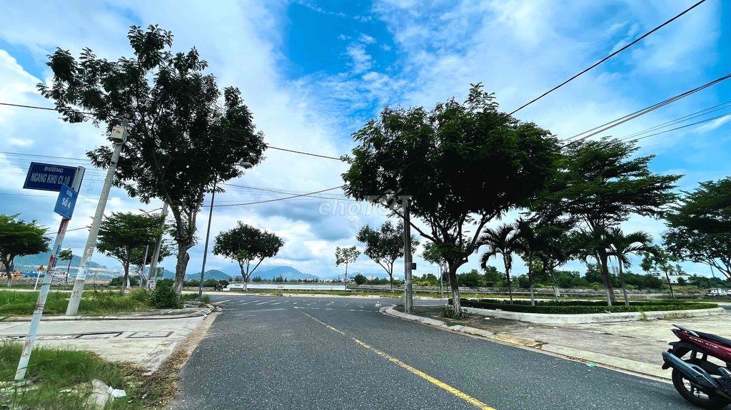 Bán Lô Góc View Sông Hòn Rớ 2 Phước Đồng Nha Trang sổ Riêng