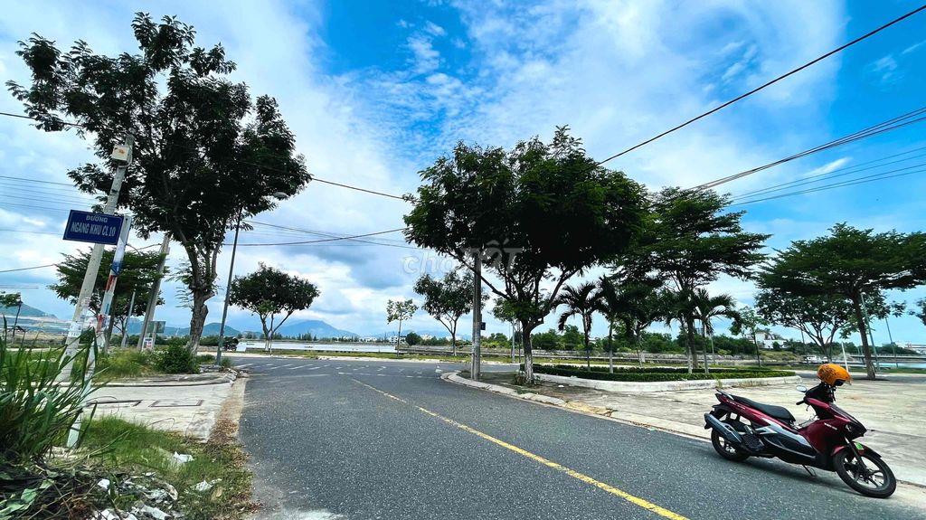 Bán Lô Góc View Sông Hòn Rớ 2 Phước Đồng Nha Trang sổ Riêng
