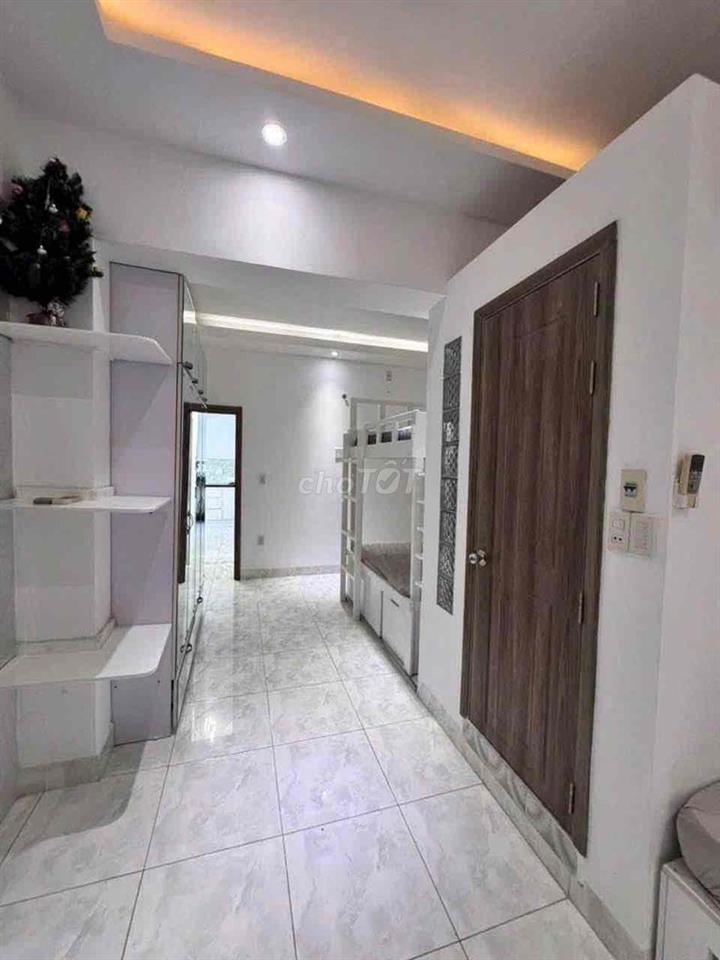 Căn hộ 4 phòng ngủ view biển