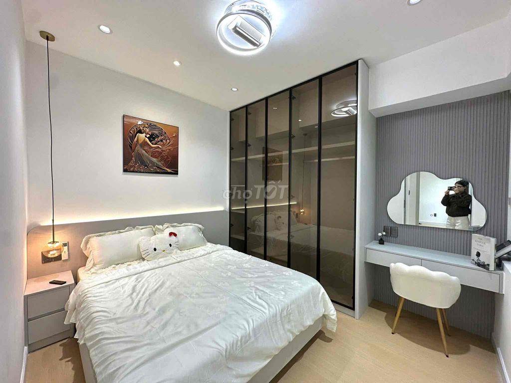 2 Phòng ngủ view trực diện biển Hòn Chồng tầng cao