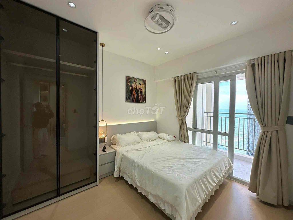2 Phòng ngủ view trực diện biển Hòn Chồng tầng cao