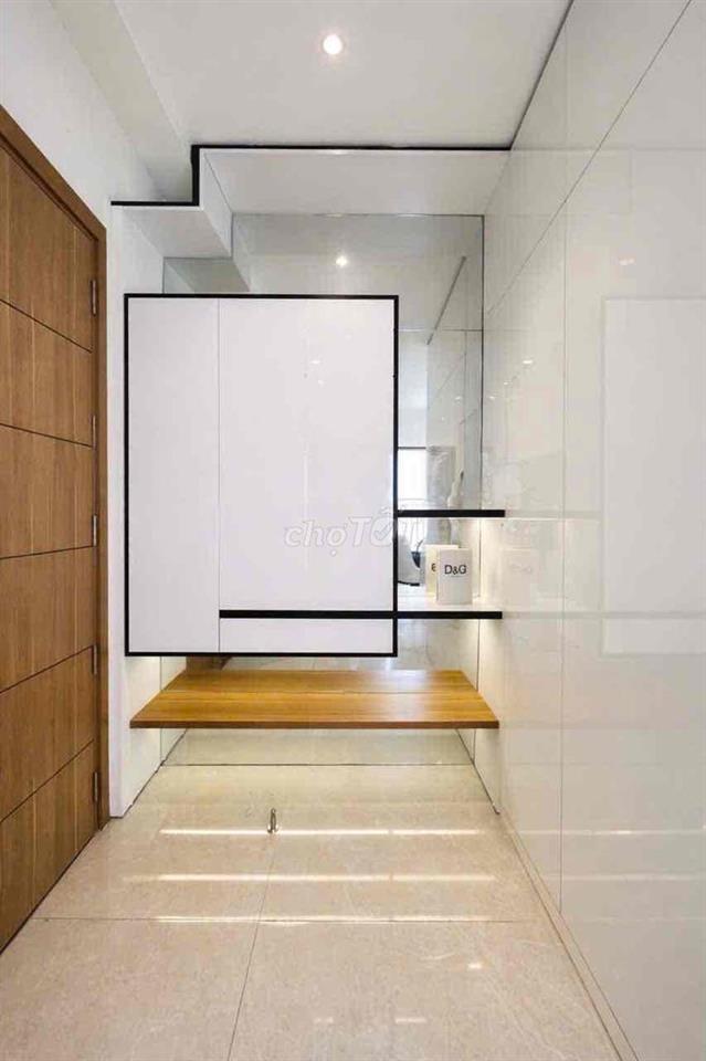 Cho thuê căn hộ 2PN nội thất cao cấp, căn góc