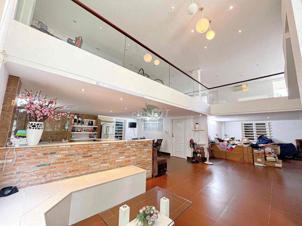 Biệt thự 7 phòng ngủ 630m2