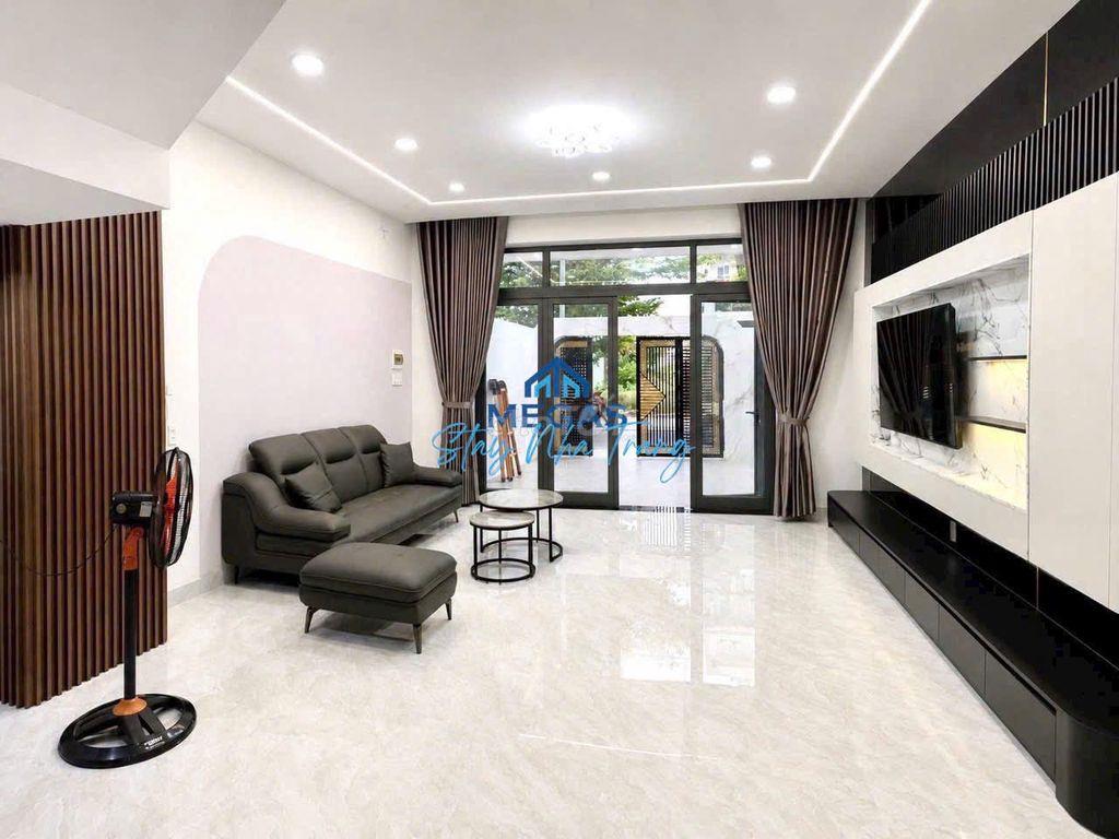 NHÀ NGUYÊN CĂN 4 PHÒNG NGỦ NỘI THẤT MỚI KDT MỸ GIA NHA TRANG