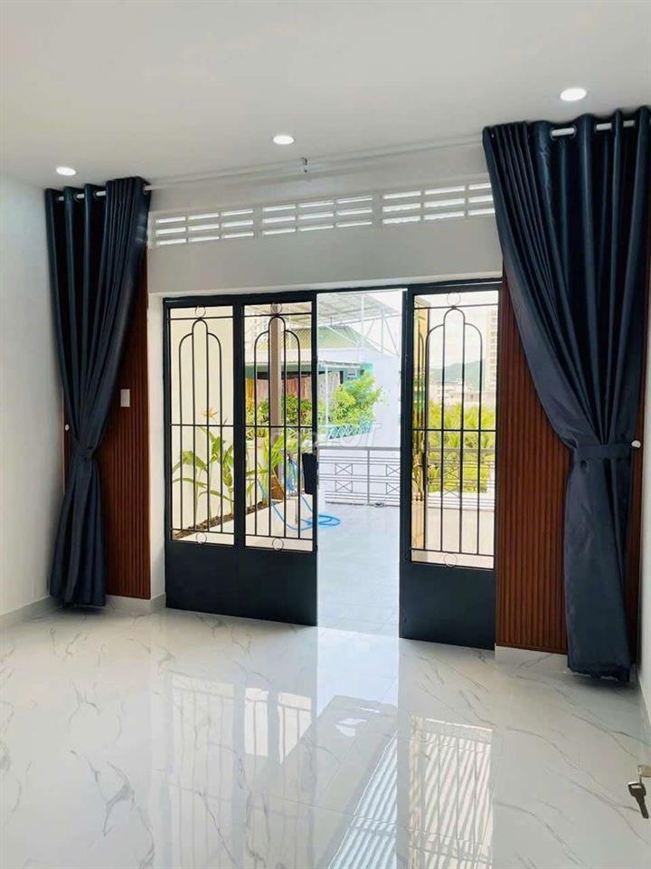 MD CHO THUÊ NHÀ HẺM Ô TÔ LÊ HỒNG PHONG – NAM NHA TRANG