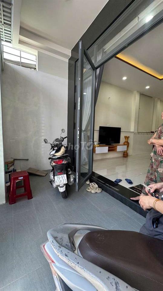 DGT CHO THUÊ NHÀ NGUYÊN CĂN – MỚI ĐẸP 3PN, 3WC – BẮC NHA TRANG