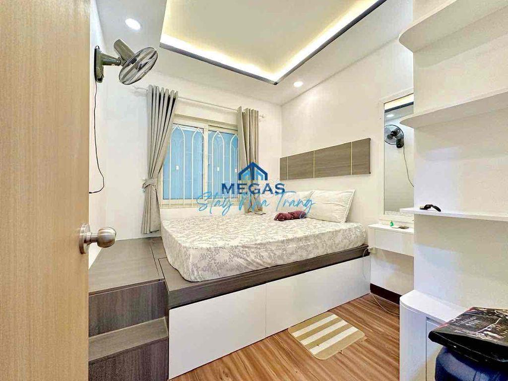 CHO THUÊ CĂN HỘ 2PN2WC - BAN CÔNG - GẦN BIỂN